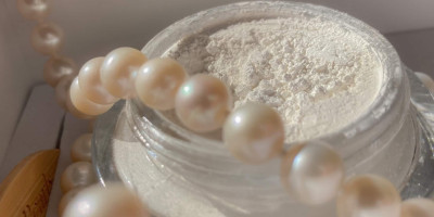 Tajemství krásy Kleopatry: Perlový prášek Feel Pearls Tajemství krásy Kleopatry: Perlový prášek Feel Pearls