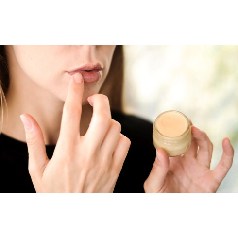 Prírodný balzam na pery - Lip Balm Coconut Pearl, 25ml