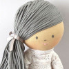 Ľanová bábika Chi Chi - Megan (sivé vlasy)