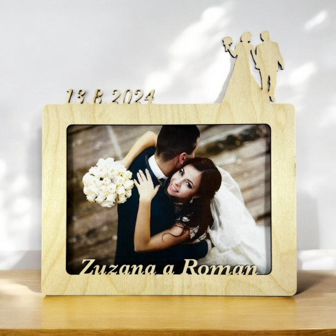 Drevený svadobný fotorámik s dátumom a menom 15 x 20cm