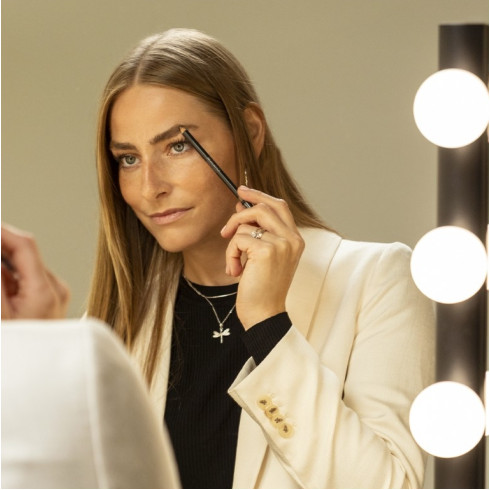 Ceruzka na obočie - Eyebrow Pencil 02 Medium Brown, 1,1g Ceruzka na obočie - Eyebrow Pencil 02 Medium Brown, 1,1g