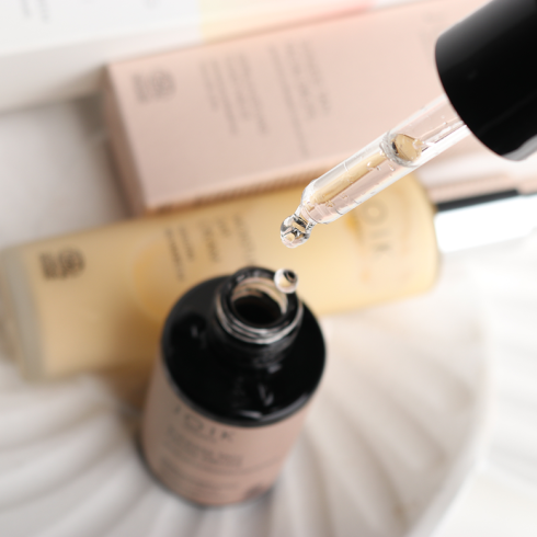 Exkluzívne samoopaľovacie kvapky na tvár - Sunless Tan Facial Drops, 30ml Exkluzívne samoopaľovacie kvapky na tvár - Sunless Tan Facial Drops, 30ml