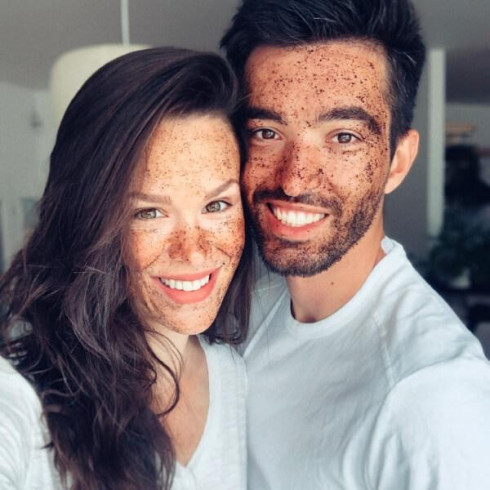 Kávový peeling - Coffee face scrub 80g, s tea tree & jojobovým olejem