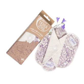 Látkové slipové vložky z biobavlněného sametu Gaia Pads – Fialové 4ks Látkové slipové vložky z biobavlněného sametu Gaia Pads – Fialové 4ks