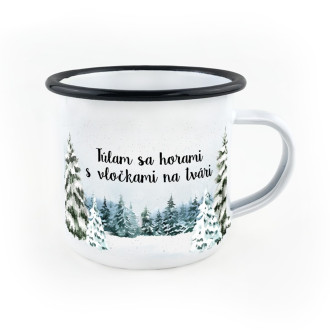 Smaltovaný hrnček - Túlam sa horami s vločkami na tvári 330ml