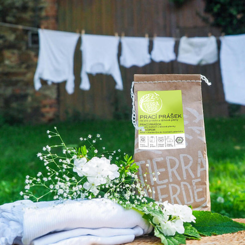 Prací prášek z mýdlových ořechů v dóze 850g, na bílé prádlo a látkové pleny 