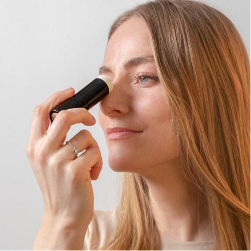 Highlighter Stick 02 Champagne Shimmer, 8,5g